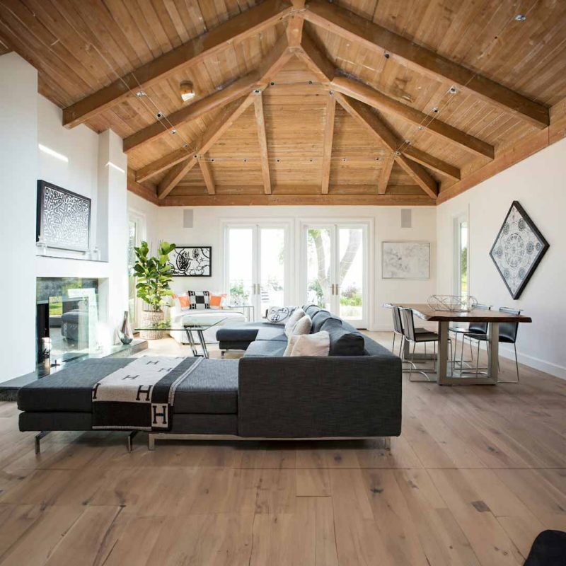 چیدمان منزل با مبلمان راحتی