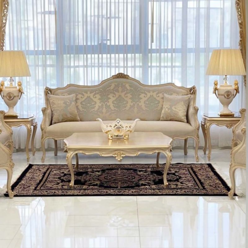 چیدمان منزل با مبلمان استیل