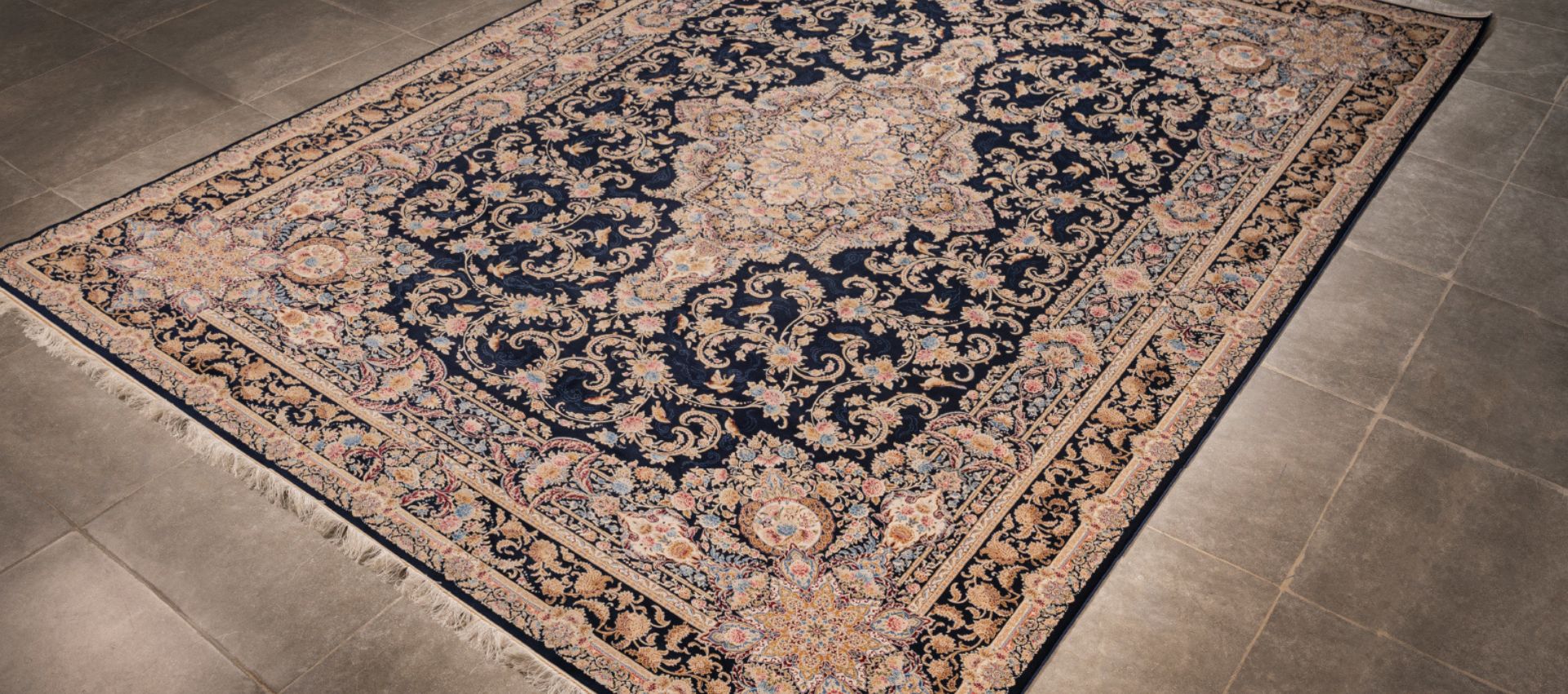 رنگ‌شناسی در فرش