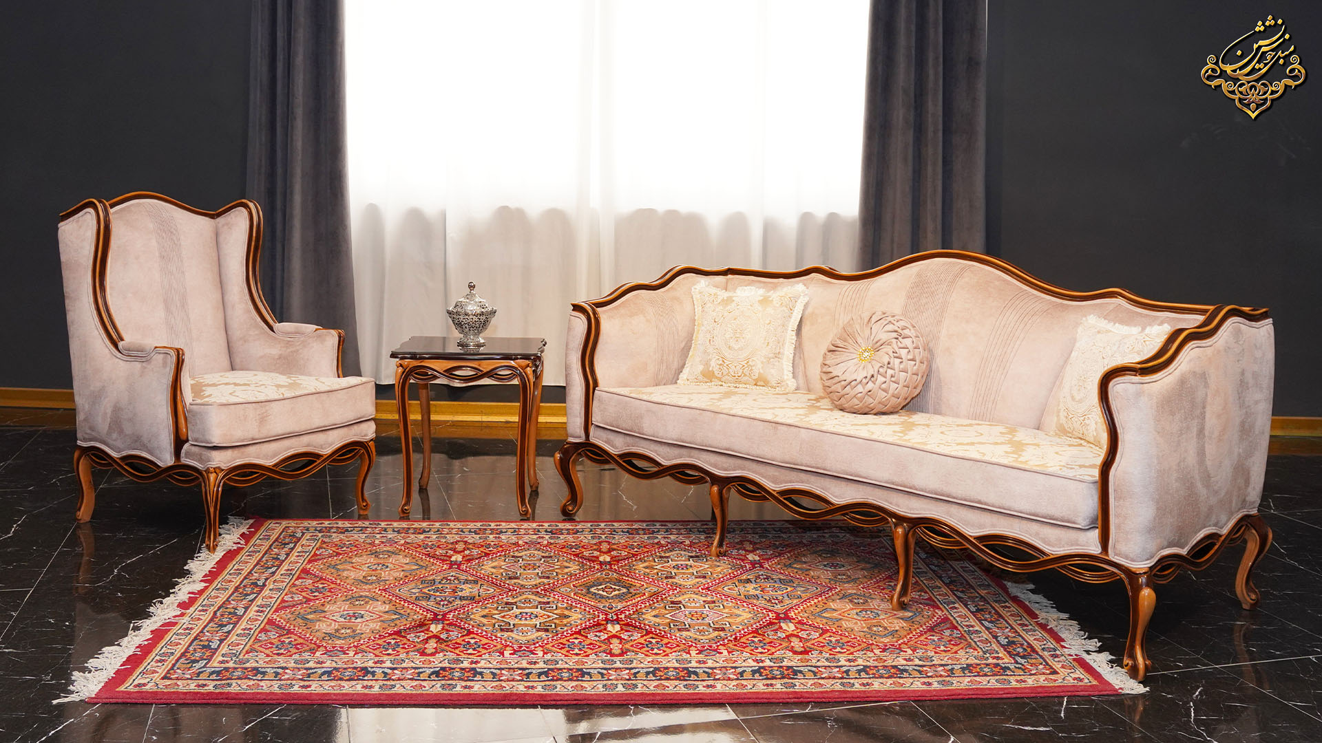 ویژگی مبل کلاسیک