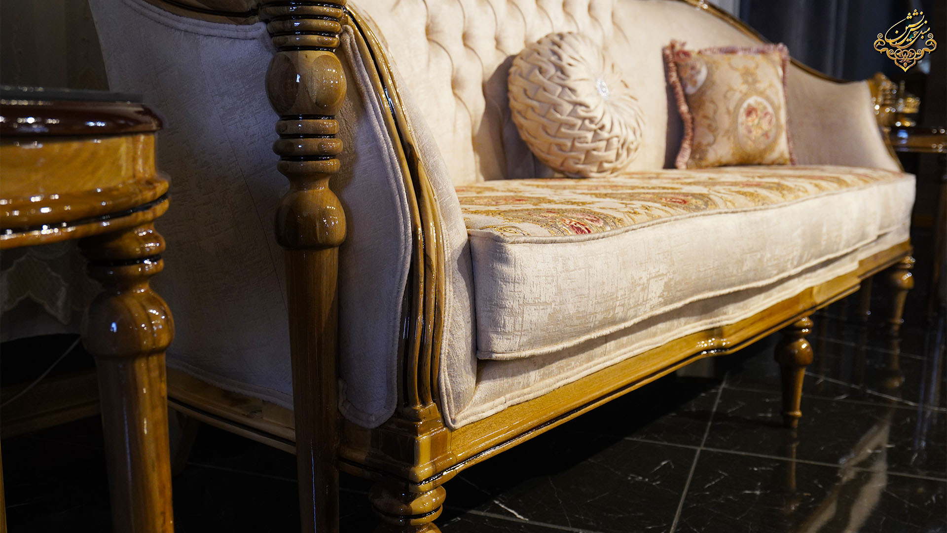 دکوراسیون خانه با مبل کرمی