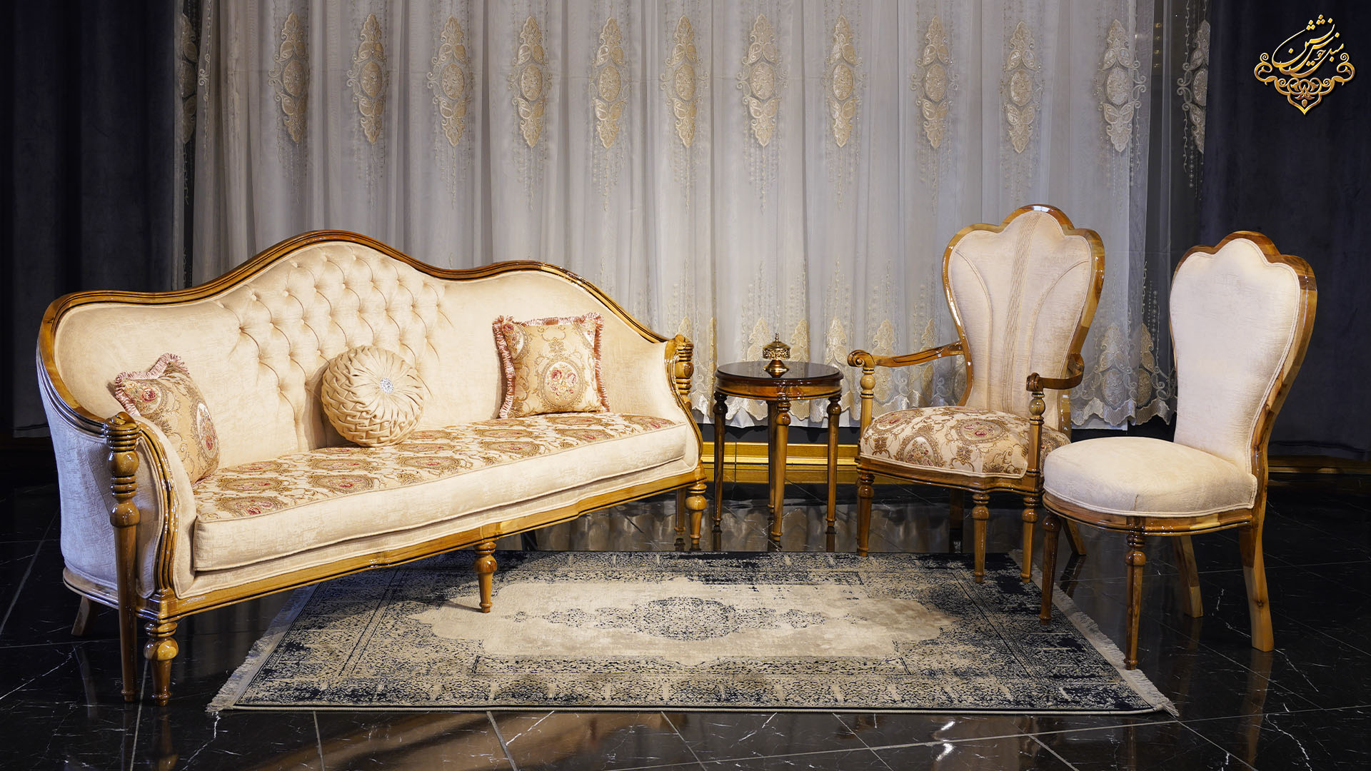 مبل کلاسیک چیست - مبل سلطنتی چیست؟