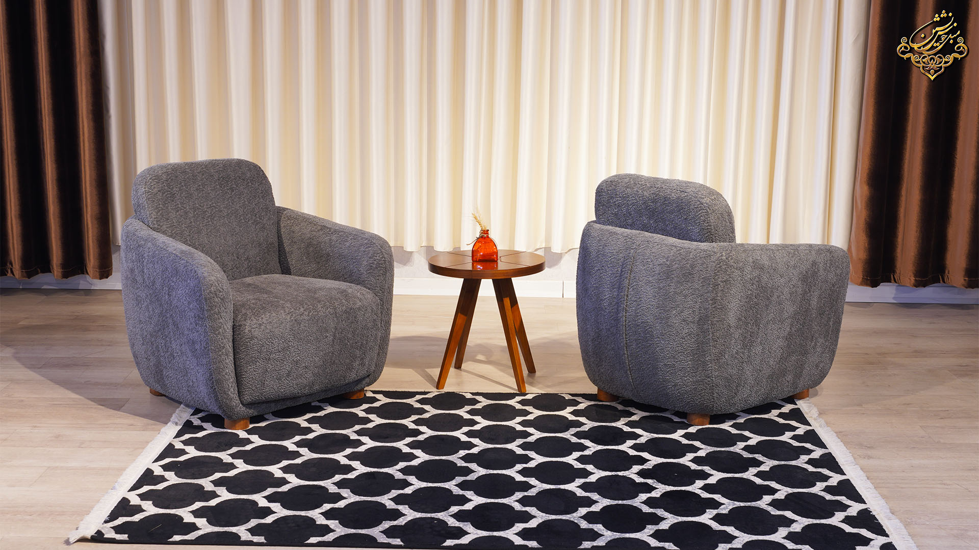 مبل راحتی با چوب راش