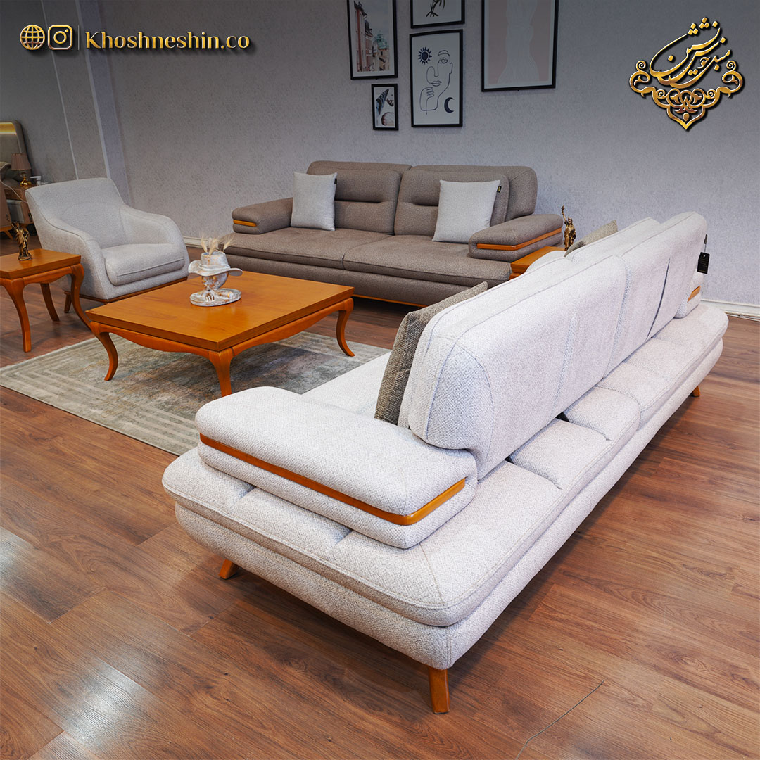 مبل راحتی جلو تلویزیون