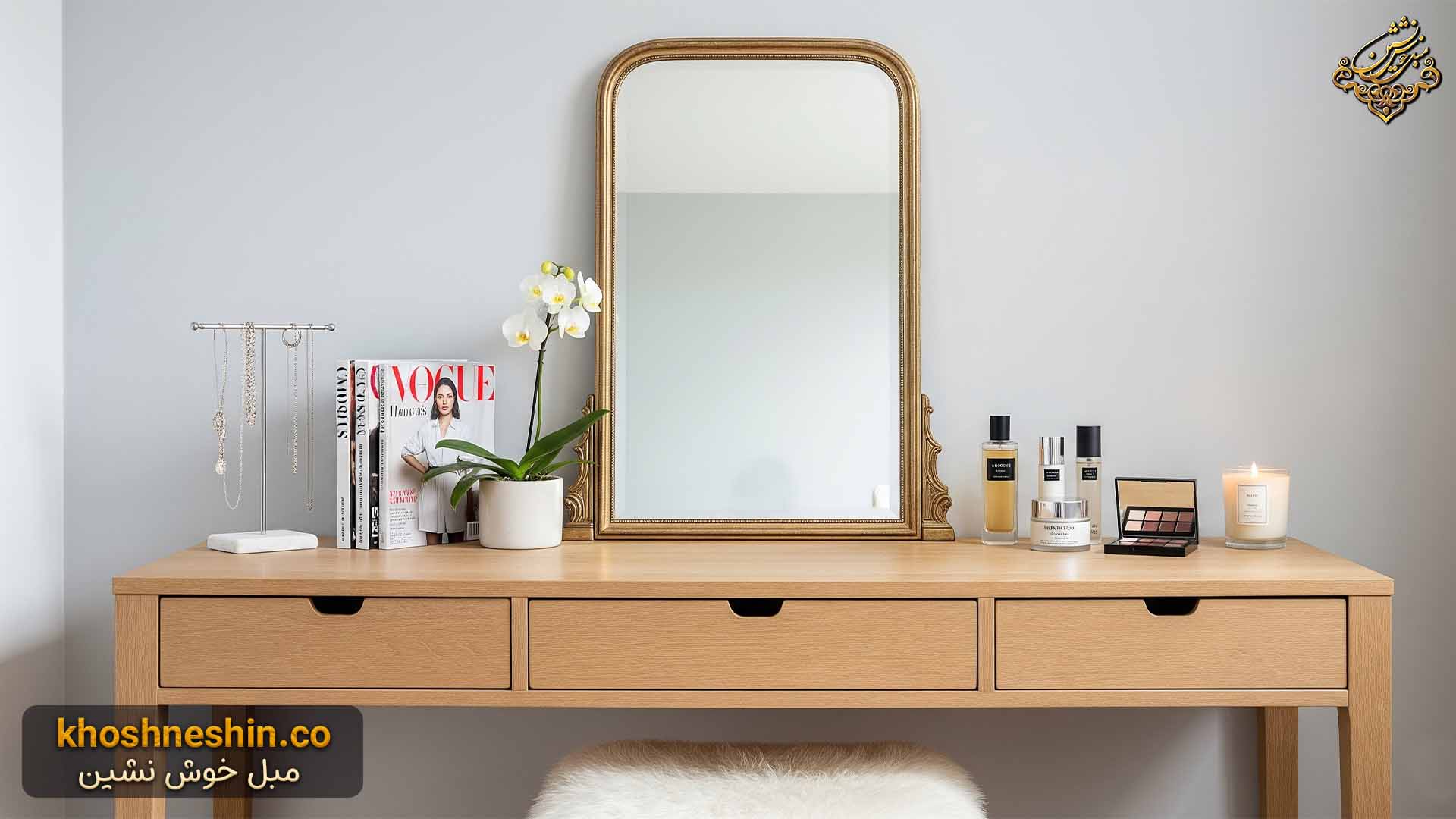 چیدمان میز آرایش ساده