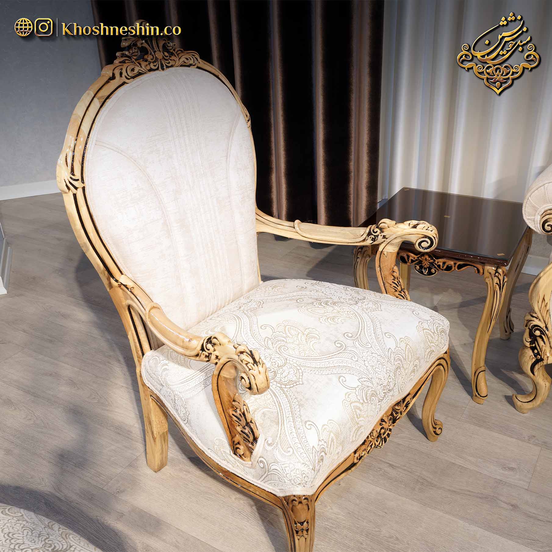 عوامل تایین کننده قیمت مبل کلاسیک خود رنگ