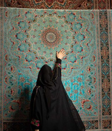 خوش نشین نمایندگی فرش الماس کویر در اصفهان